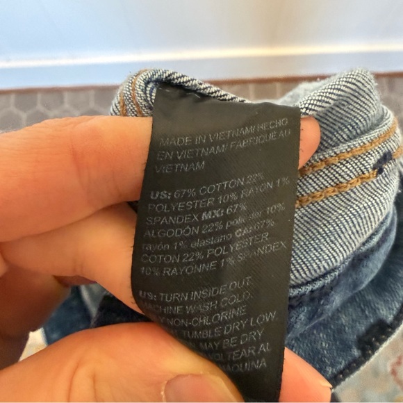 White House Black Market The Flare Crop Women's Flare Jeans Size 8 - Picture 13 of 16